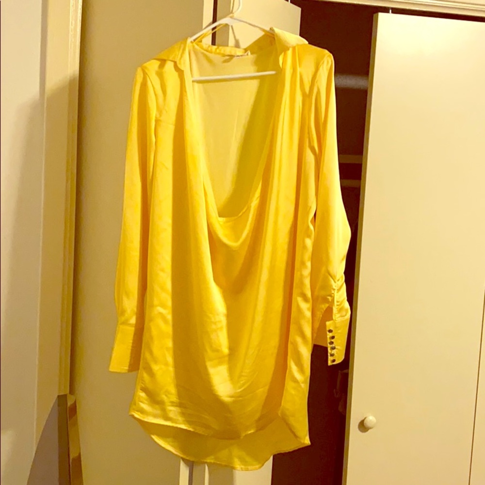 Cherry Mellow yellow shirt dress size medium used